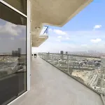 Vayk - Bright 4 Bd Penthouse With Spacious Terrace
