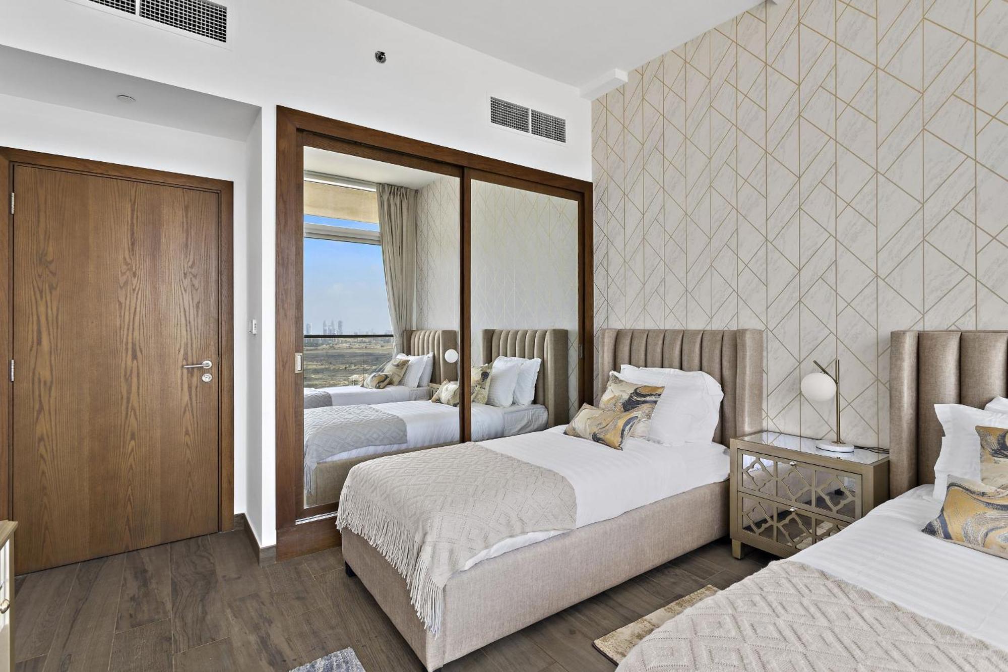 Apartment Vayk - Bright 4 Bd Penthouse With Spacious Terrace Dubai